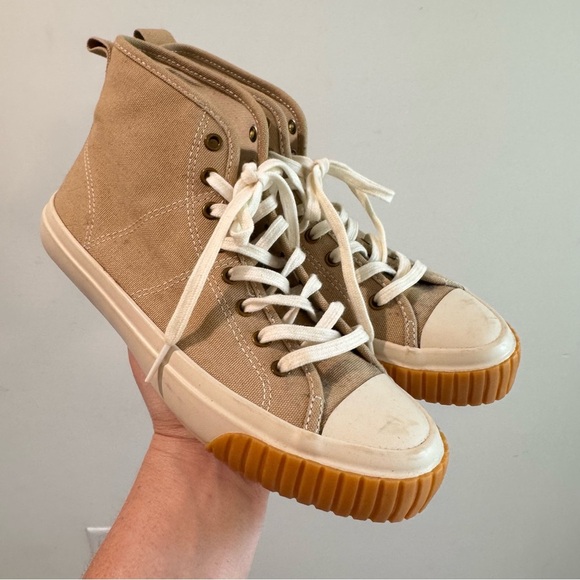 J Crew Classic High Top Canvas Sneaker Size 7 - Picture 1 of 6